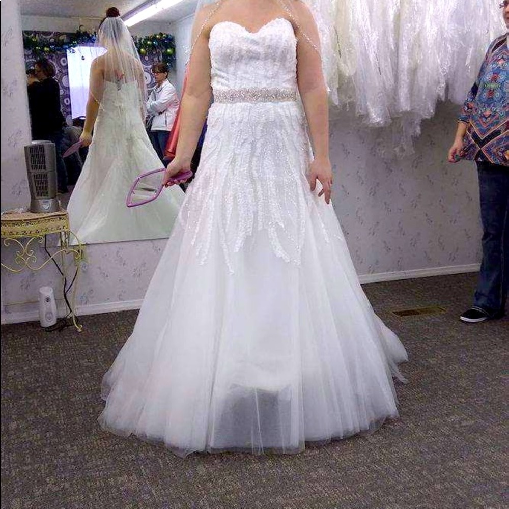 Wedding dress